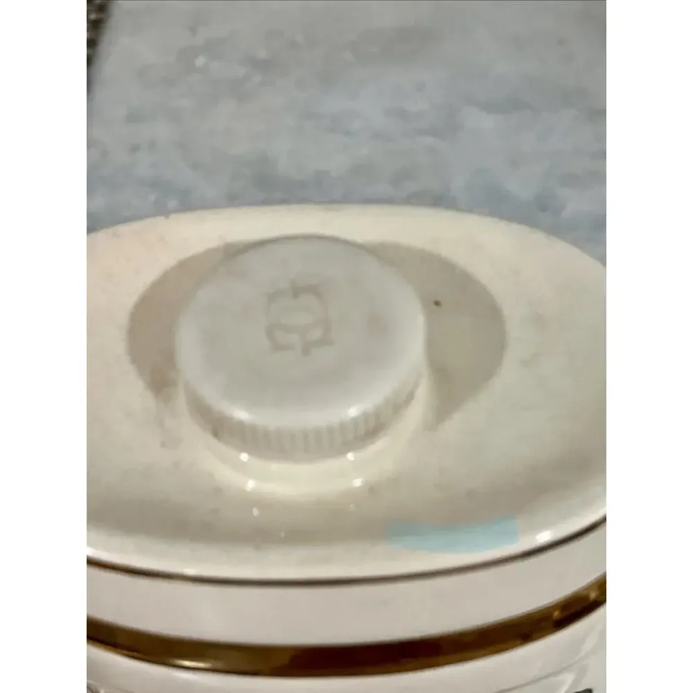 Wade Royal Victoria Pottery: “COGNAC” Barrel Decanter W & A Gilbey